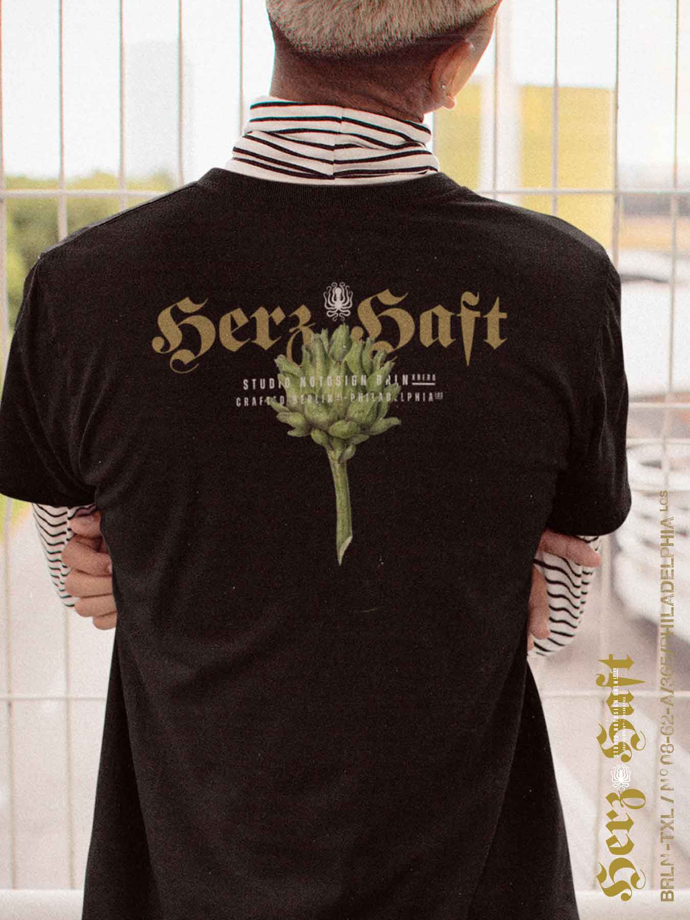 HerzHaft®: Organic Unisex Oversized Shirt