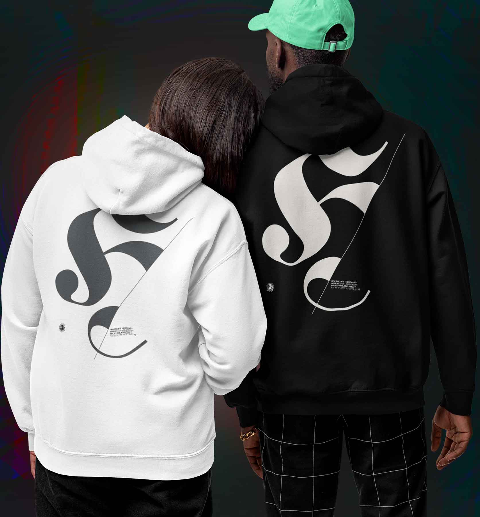 HerzHaft®. Classic Unisex Oversized Hoodie