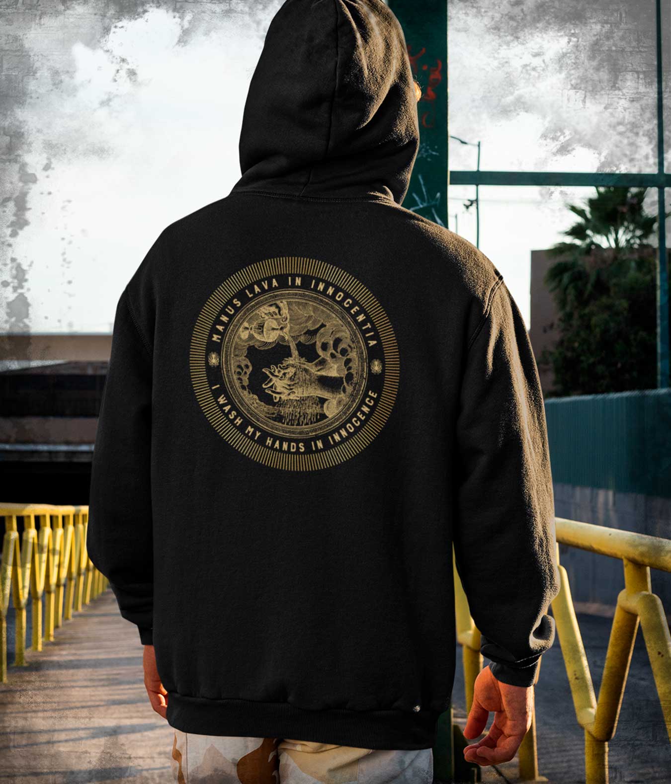 Frei von Schuld! Classic Unisex Hoodie