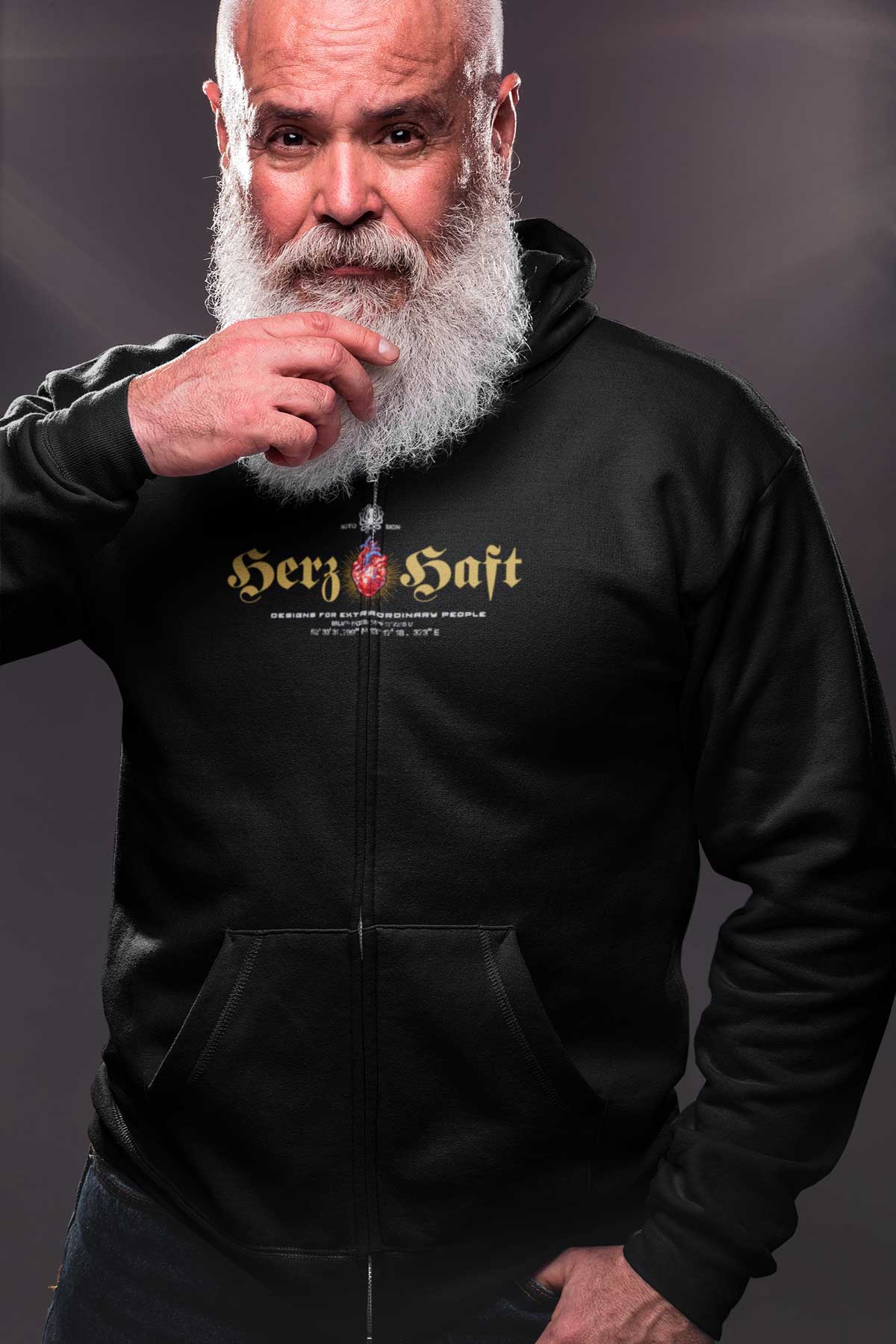 HerzHaft: Der Classic Unisex Zipper von NotoSign aus Berlin